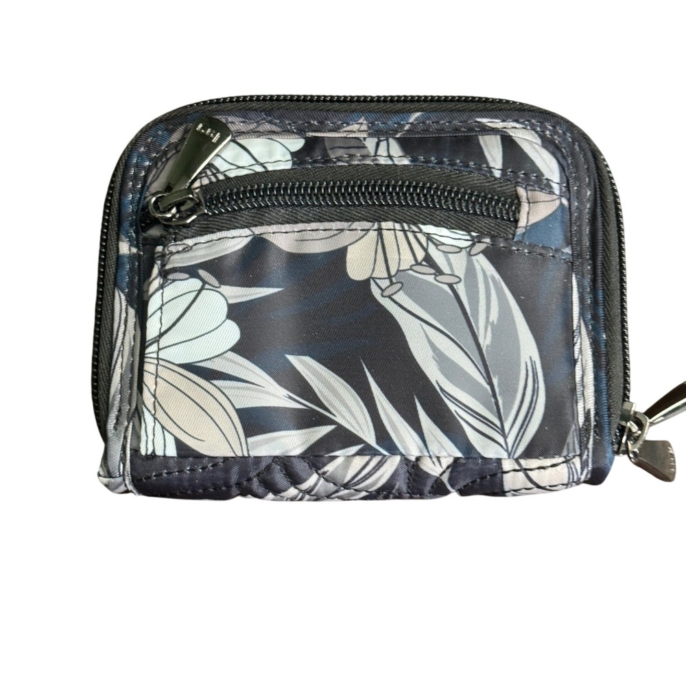 Lug Splits Compact RFID Protected Wallet Quilted Floral Black Cream Zip Around - Picture 2 of 4